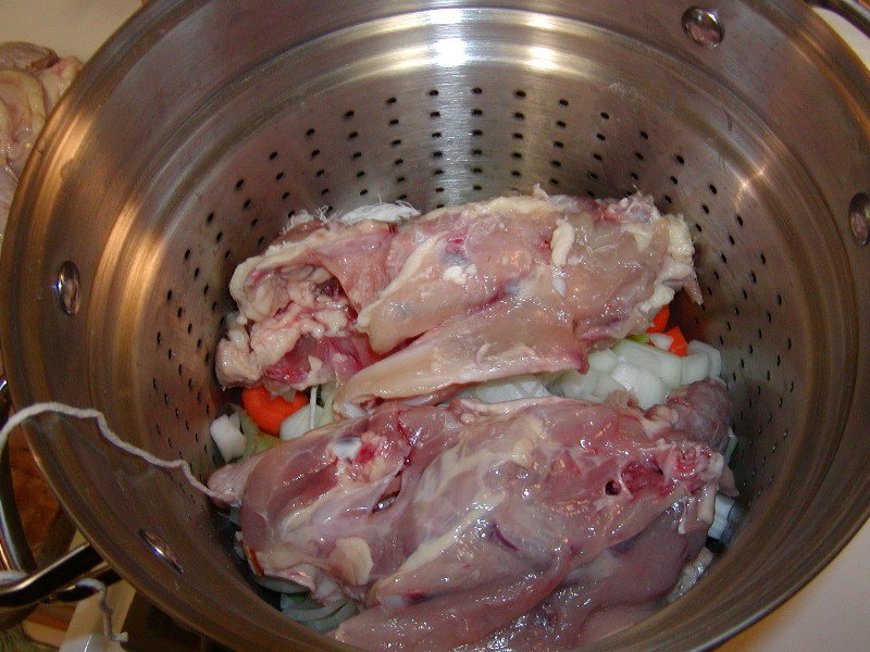 How to make Chicken stock technique pictures and guide.